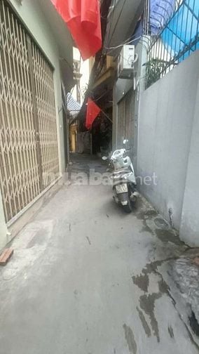 Bán nhà phố Minh Khai, Hai Bà Trưng, DT 35m2, 2,5 tầng, ngõ rộng 