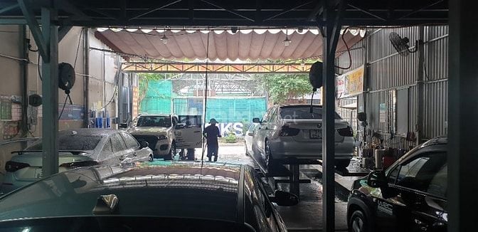Cần thợ rửa xe ôtô chưa biết nghề sẽ được đào tạo 