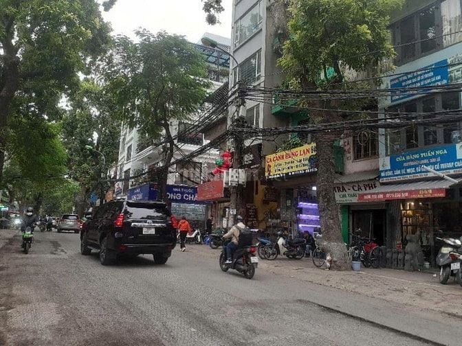 BÁN NHÀ MẶT PHỐ HOÀNG HOA THÁM, BA ĐÌNH, VỈA HÈ ĐÁ BÓNG, KINH DOANH