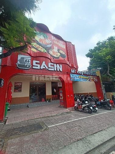 CẦN GẤP 1 NAM GIỮ XE QUÁN MÌ CAY TỪ 9H-21H Ở LÊ VĂN VIỆT - Q.9