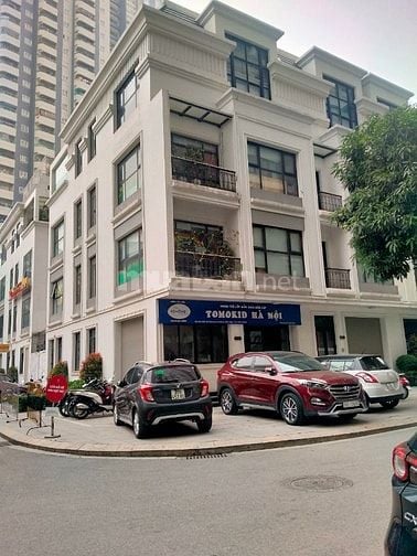 Bán LK Lô Góc phố Dịch Vọng Hậu. DT 106m² x 6T, Mt 6,8m +Hầm. Giá 56 