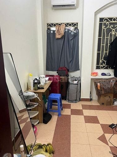 Cho thuê nhà nguyên căn C tầng – 5PN – Ngõ 133 Hồng Mai – Gần Bách Kho