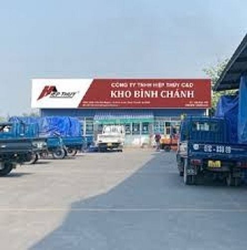 Nhân viên Bốc xếp tại kho gạch men