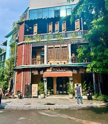 Cho thuê MBKD phố Tây Sơn DT 160mx6t, mtiền 5m, giá 90tr. mọi mô hình