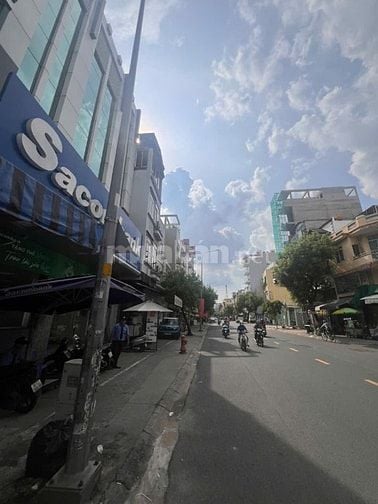 Bán nhà mặt tiền Hoàng Hoa Thám Bình Thạnh ngang 9mx23m