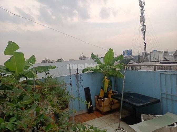 Nhà Đẹp Hẻm Xe Hơi cách mặt tiền 500m