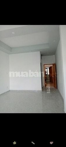 Mặt tiền ni sư huỳnh liên DT:4x17 trệt 3 lầu st vị trí kd buôn bán 