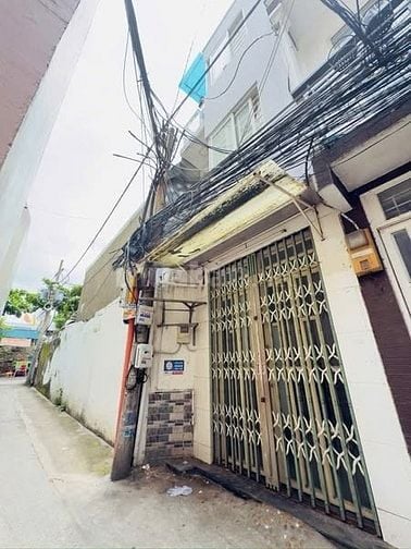 2tỷ080 Nhà 2 lầu 2pn sau lưng mt Shr Hoàn công đủ giá tốt