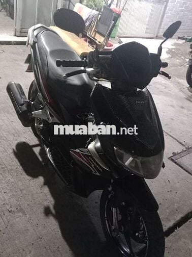 Honda Air Blade biển Sài Gòn tắt máy