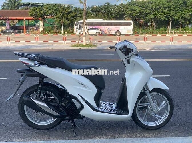 SH 2023 có đèn cực đẹp siêu mới trả góp trao đổi