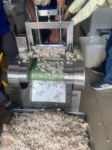 Máy cắt da heo,mỡ heo,máy cắt hạt lựu mỡ heo sấy giòn