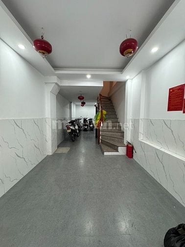 - Cực hiếm! Nhà 36m2 tại Phú Đô, dòng tiền 40tr/tháng, giá nhỉnh 7 tỷ.