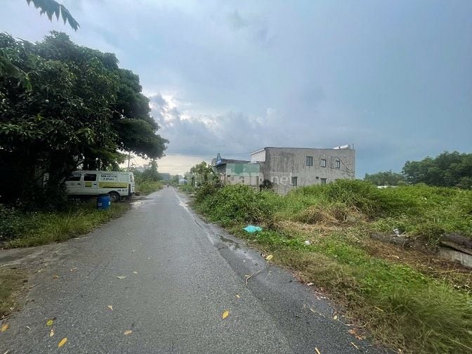 Bán biệt thự nhà vườn 1900m2 Có 300m2 thổ cư, Sông Lu, Hòa Phú, 7tỷ8