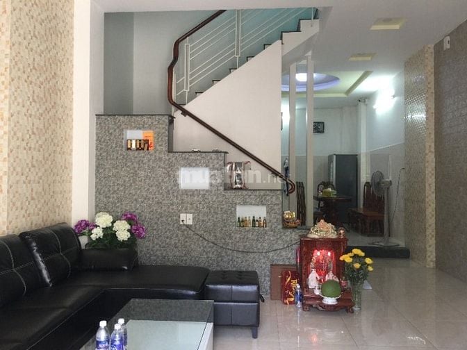 NHÀ 3 LẦU -  KẾ MẶT TIỀN AN DƯƠNG VƯƠNG - NGÃ TƯ BÀ HOM
