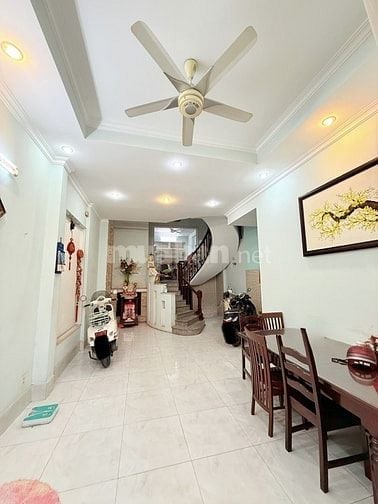 PHAN ĐĂNG LƯU - 1 CĂN RA MẶT TIỀN - 110m2, NỞ HẬU - 5 TẦNG - 16,x TỶ