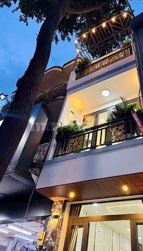 Bán gấp nhà mặt tiền Quang Trung,P10, Gò Vấp. Chỉ 3,25tỷ. Hẻm xe hơi.