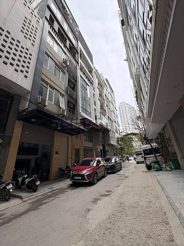 Bán 160m2 đất mặt tiền phố Lê Văn Lương, ô tô ra vào. 36 tỷ