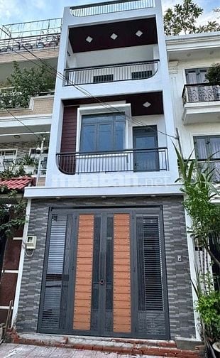 3TỶ950 - Nguyễn Tri Phương, Quận 10 - DT: 67m2 - Đang cho thuê 20 Trệu
