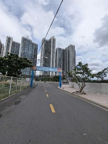 Dãy trọ đường 8 m, Tân Thuận Tây Quận 7. 6,2*21, 12,9 tỷ.