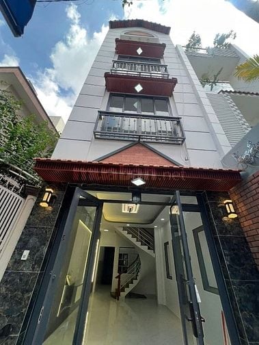 Nhà 52m2 Trần Hưng Đạo P.2 Q.5 cần bán gấp chỉ 1Tỷ990