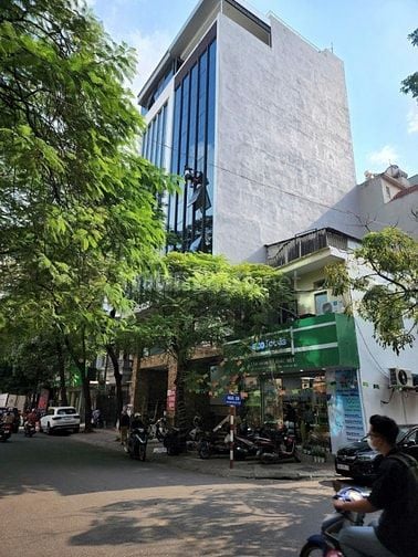 Bán nhà Hoàng Quốc Việt 100m2, 5 tầng, đường ô tô, vỉa hè 5m, cho thuê