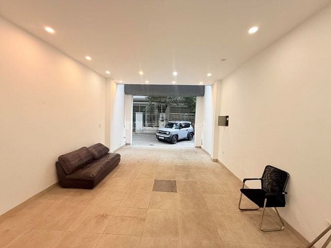 Bán nhà Liễu Giai 65m2, khu phân lô, nhà 4 tầng, ở ngay. 17 tỷ