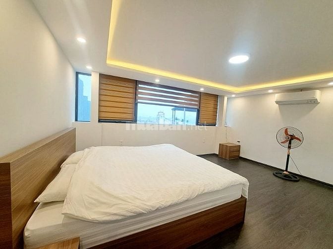 Bán nhà phố Tây Hồ, 150m2, 9 tầng, cho thuê dòng tiền, view hồ