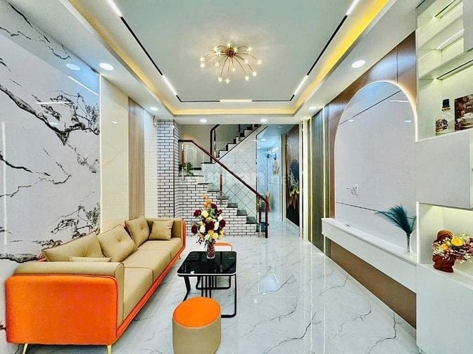 NHÀ NGAY CHỢ TÂN BÌNH🔥ĐÔNG HỒ Phường 8 GIÁ 4,290 TỶ/52M2 Sổ riêng 