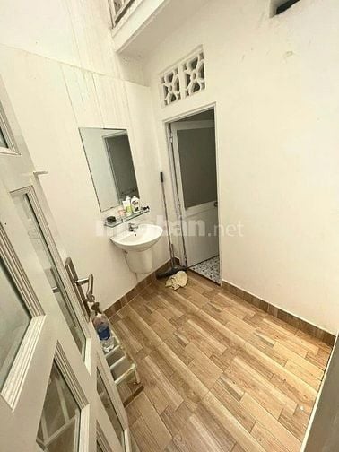 Cho thuê nhà hẻm 2m(XM) Ni Sư Huỳnh Liên, P.10, Q.Tân Bình giá 13.5tr