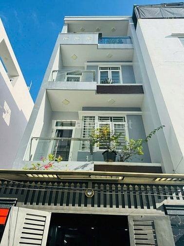 Nhà 3 lầu DT:4,2x12m Cao Cấp hẻm xe hơi 5m Phạm Văn Chiêu, P16, GV.