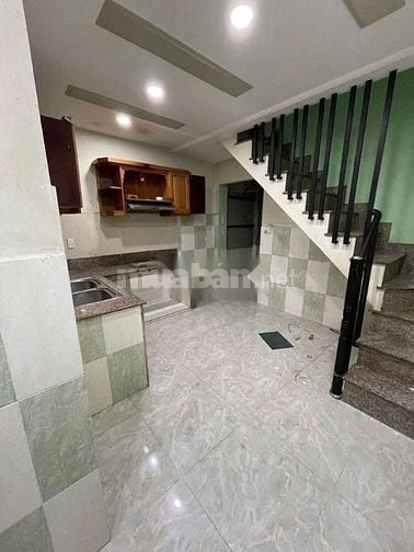 Cho thuê nhà hẻm 4m(XH) Đô Đốc Long, P.Tân Quý, Q.Tân Phú giá 14.5tr
