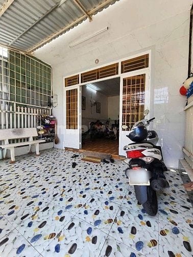 Chủ gửi em căn nhà tại đường số 57, tan thông hội dt 149ṁ2 giá 820tr