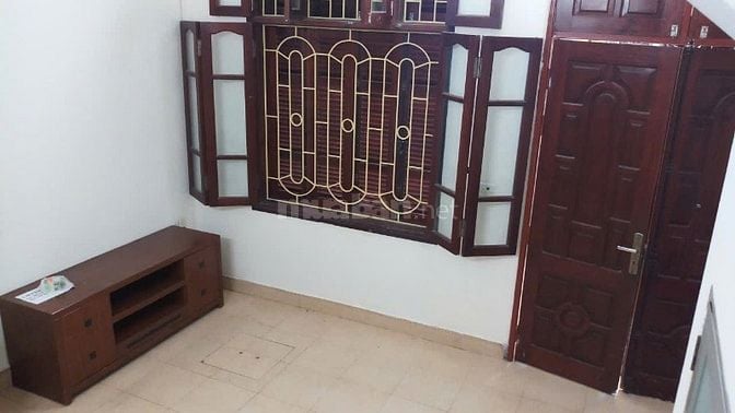 Cho thuê nhà nguyên căn gần trường Bách Khoa, Kinh tế, xây dựng