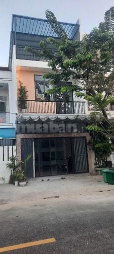 Cần bán ngôi nhà đường Hoàng Hiệp phường Hòa Xuân Thành phố Đà Nẵng gi