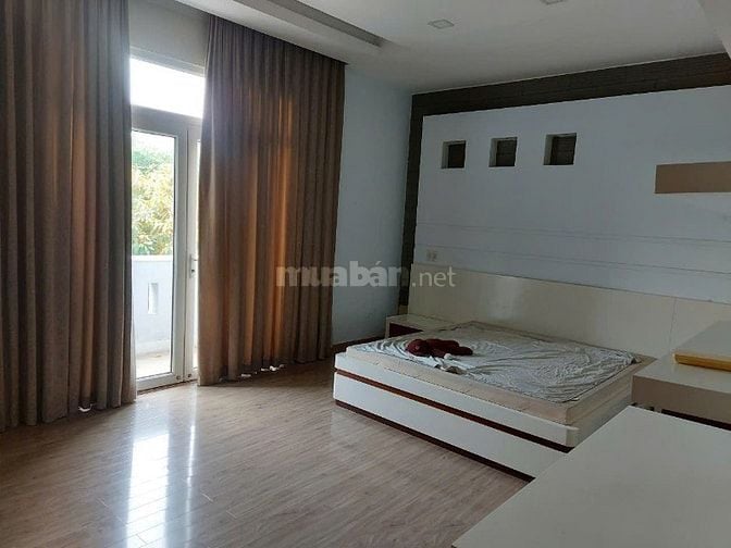 Bán gấp đang làm CHDV, Gía 7.8 tỷ, Hẻm 3.5m Tân Sơn Nhì, Q. Tân Phú