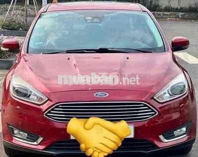 Bán xe Ford Forcus 2017 Titanium-máy ngon turbo.