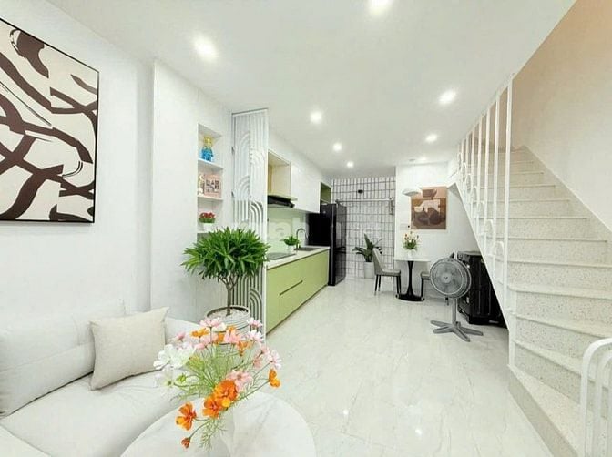 Đi bộ ra bệnh viện, 5 phút tới Ga – Nhà chính chủ giá mềm dưới 3 tỷ