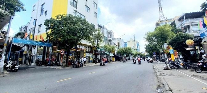 Siêu hiếm! Mặt Tiền Huỳnh Văn Bánh-Đoạn đẹp (7,2x25m)