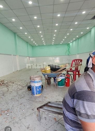Cho thuê nhà mặt tiền Tô Ký 7x20 trệt 1 lầu , trống suốt thuận tiện Ki