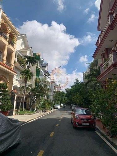 Chỉ 27 tỷ! Bán nhà phố Đ. Nguyễn Trọng Tuyển, Q. TB – 5x19m – 4 tầng.