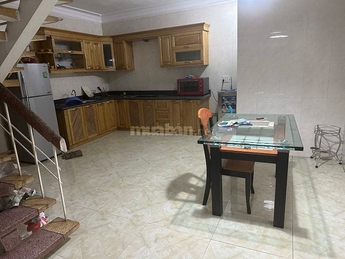 Cho thuê nhà ký hợp đồng dài hạn