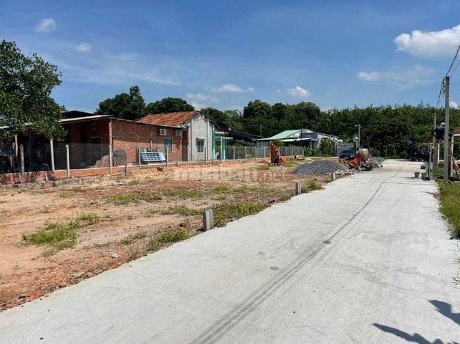 Cần bán đất thổ cư 100% dt 140m2 ở Gia Lộc,huyện Trảng Bàng, Tây Ninh