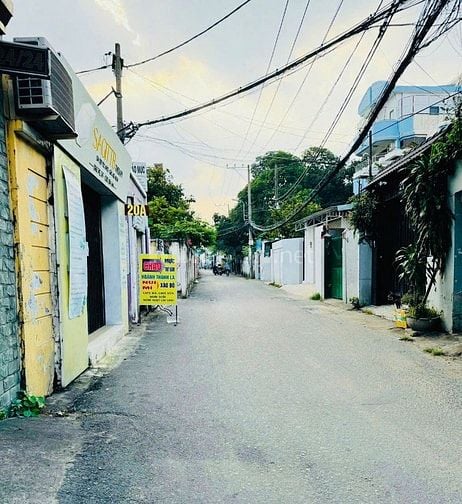 Nhà mặt tiền dạng biệt thự ngang 5.2m 4 tầng 6 phòng ngủ giá nhỉnh 16t