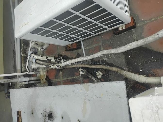 Chống thấm dột nhà WC, Sân thượng, bảo hành 12 tháng.