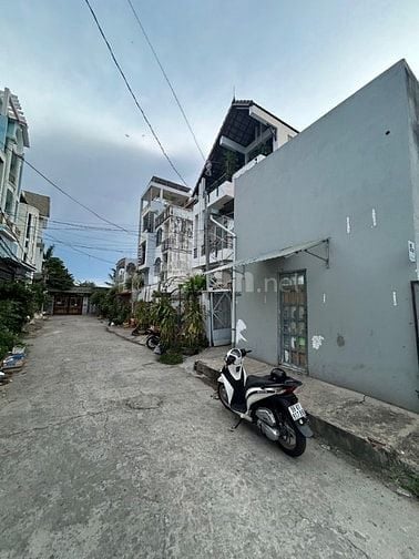 NGANG 6,2 DÀI 20.5 - PHÙ HỢP XÂY CHDV .HXH 8M - NGUYỄN VĂN LINH - QUẬN