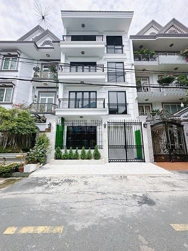 SIÊU PHẨM BIỆT THỰ KHU SÂN BAY - 80/2 Yên Thế Phường 2 Quận Tân Bình