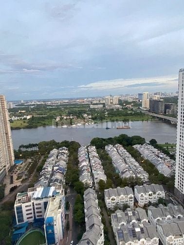 Cho thuê căn hộ chung cư SaigonPearl Bình Thạnh view sông 