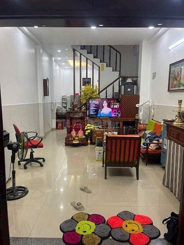 Chủ gửi bán gấp nhà Bình Chánh 6x16m sát QL 1A có sổ hồng riêng, giá 8