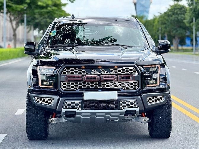 🆕 FORD F150 RAPTOR   • Sản xuất : 2019 đklđ 02.2020 • Odo : 45.000km