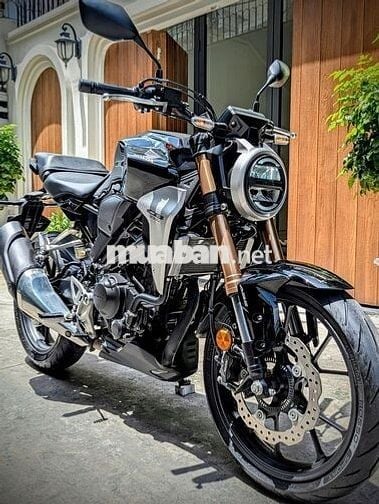 Honda  CB 300 bssg, xe full zin bao kiểm đinh